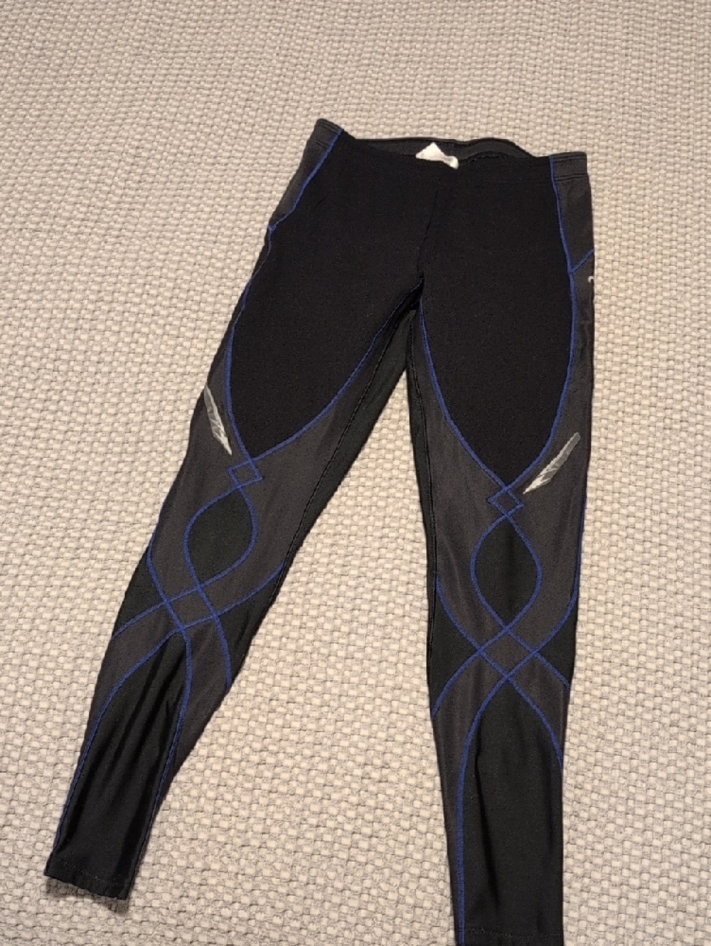 CW-X Black Compression Leggings with Blue Stitching - Picture 5 of 7